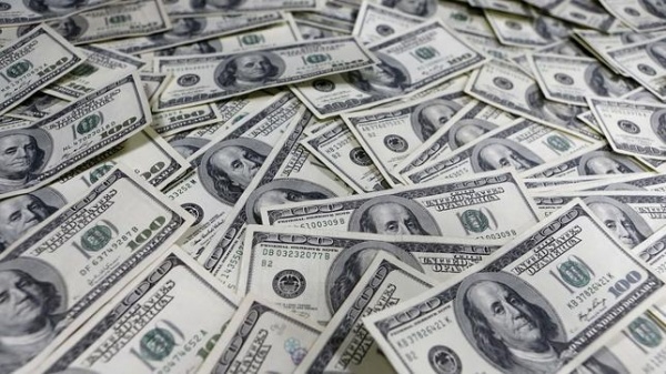 Ampliar El Central intervino y dólar cerró debajo de los 18