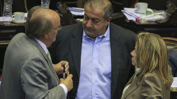Ampliar Pequeños y medianos empresarios se reúnen con legisladores