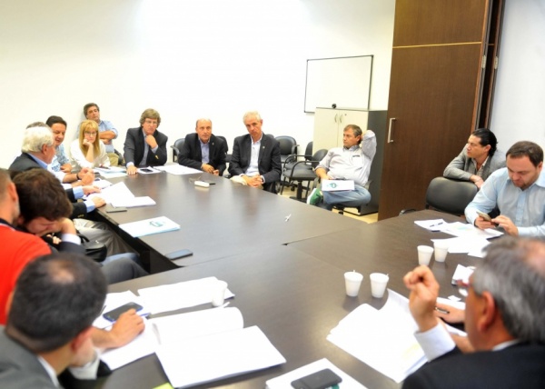 Ampliar Tras la suba de impuestos, el campo se le retoba a Cambiemos