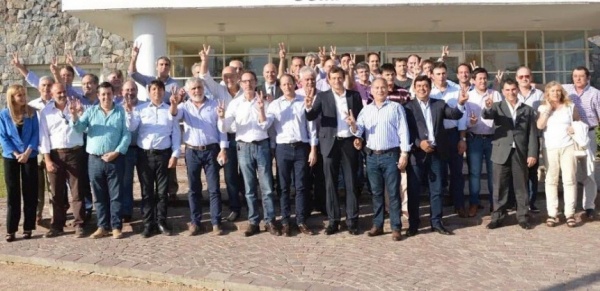 Ampliar Cansado de los manejos del Conurbano, el PJ del interior se levanta contra el Presupuesto de Vidal