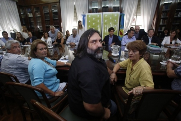 Ampliar Docentes y Provincia se ven las caras, arranca la discusión salarial
