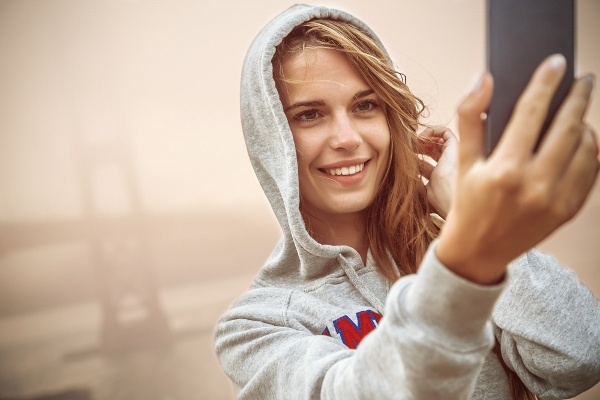 Ampliar ¿Por qué Facebook obliga a algunos usuarios a sacarse una selfie?