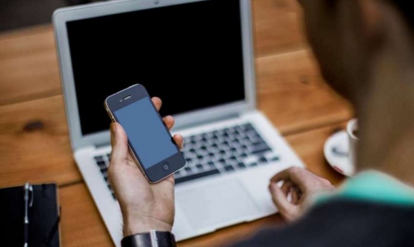 Ampliar ¿La tecnología genera más trabajadores distraidos que productivos?