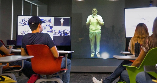Ampliar Reemplazarán a profesores por hologramas