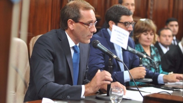 Ampliar Intendente macrista vetó el aumento salarial que votaron sus propios ediles