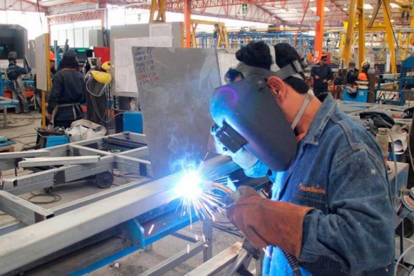 Ampliar La actividad industrial cayó 5% en 2018