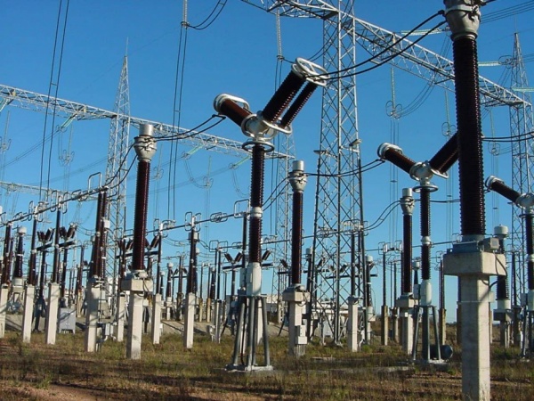 Ampliar Macri arremetió contra las cooperativas eléctricas y hasta radicales bonaerenses lo cruzaron