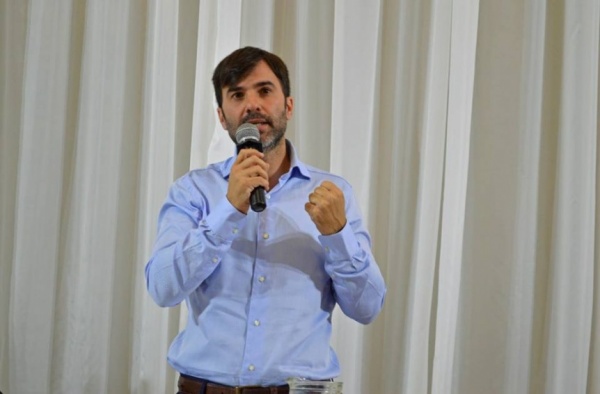 Ampliar Rompió el chanchito: intendente peronista dará 50% de aumento a municipales