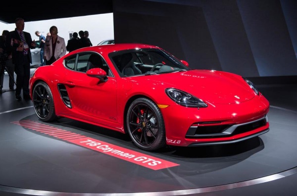 Ampliar Dos lujosos deportivos de Porsche
