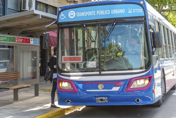 Provincia gira $140 millones para subsidiar el transporte pblico del interior