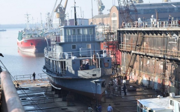 Pese al clima hostil, Astilleros Ro Santiago reparar buques chinos