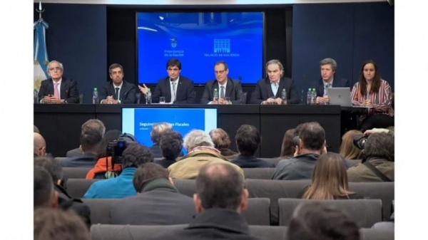 Ampliar Con exbonaerenses en la estructura, oficializan el equipo de Lacunza en Economía