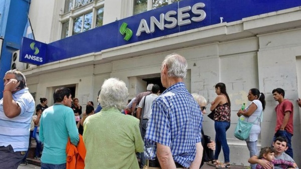 Ampliar El Gobierno anuncia aumentos a jubilados