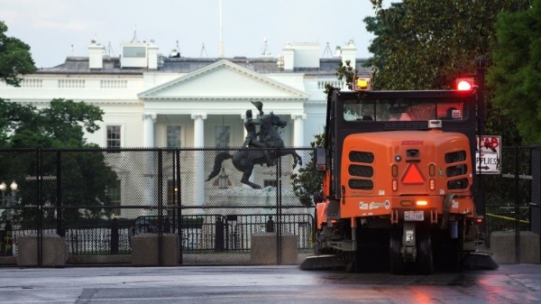 Ampliar Ante la ola de protestas, la Casa Blanca mantendrá cerrados sus alrededores