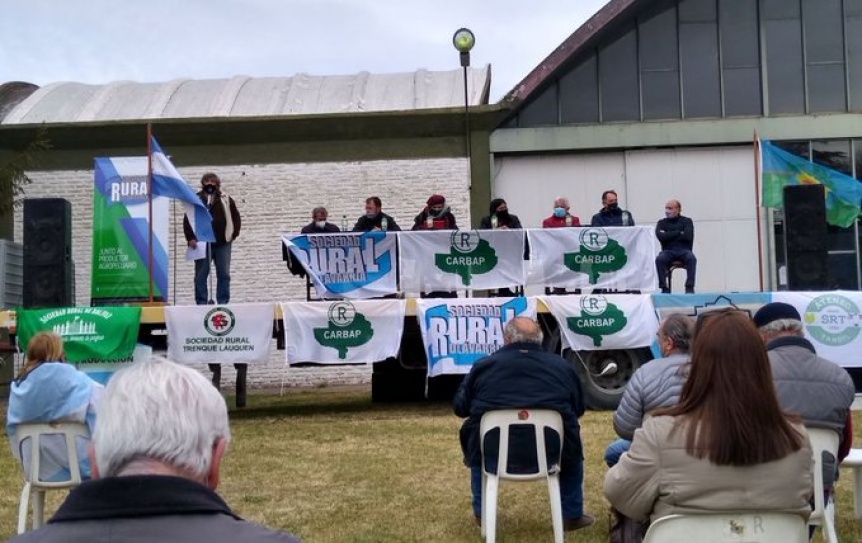 En el ltimo tramo electoral, el campo sale con los tapones de punta