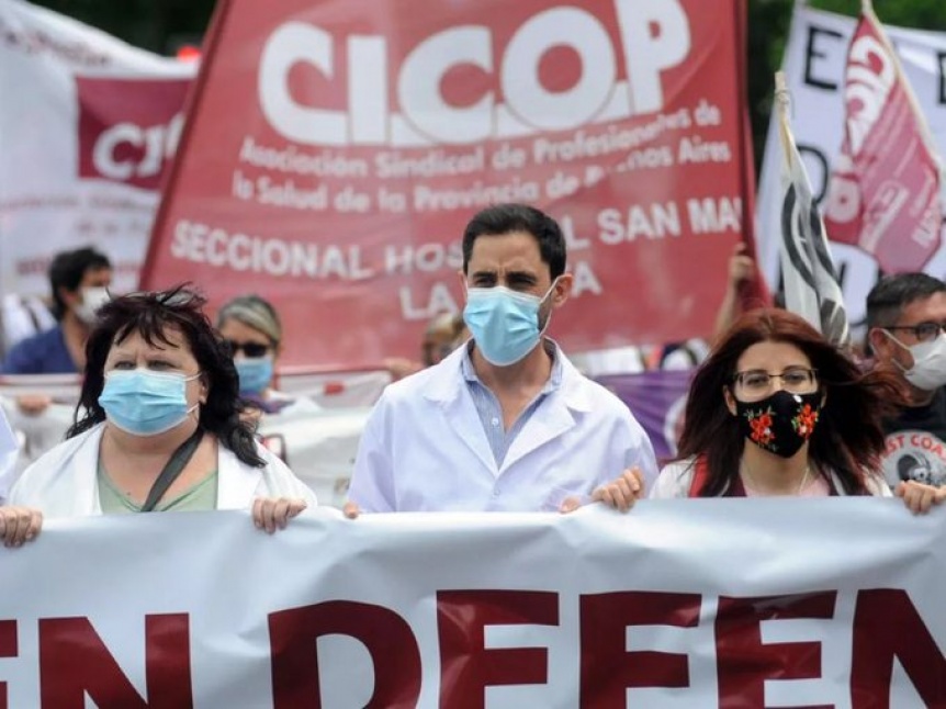 Ampliar Con los trabajadores de Salud enfurecidos, sigue el cobro del bono en la Provincia