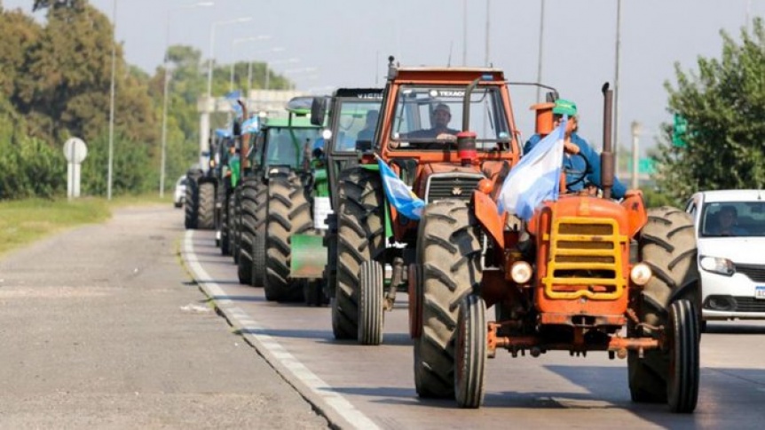 Ampliar El Gobierno tira más nafta al fuego y se para de manos contra la protesta del campo