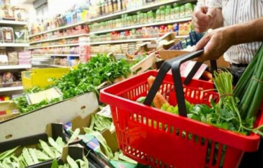 Ampliar Guerra contra la inflación: intendente radical anunció aumento extra a municipales