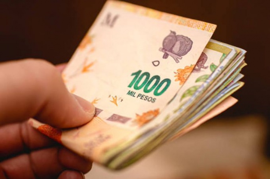 Bono de 45 mil pesos, la apuesta del Gobierno para paliar la crisis: ¿alcanza?