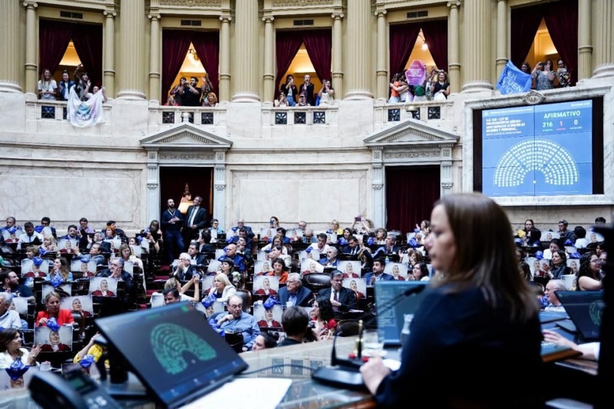 Ampliar Desde que inició su gestión, Cecilia Moreau logró los consensos para aprobar diez leyes de la agenda social