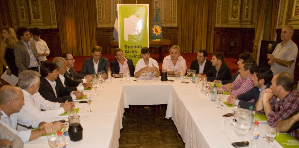Ampliar Nueva rubrica por convenios de hábitat con más de 20 intendentes