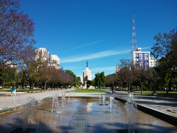 Gay espera lluvia de inversiones en Baha Blanca