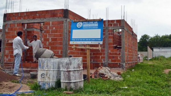 Ampliar Justicia platense arremetió contra el Banco Hipotecario
