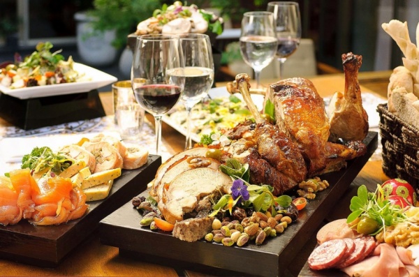 Las cenas de las fiestas tienen un costo 50% ms alto que un ao atrs