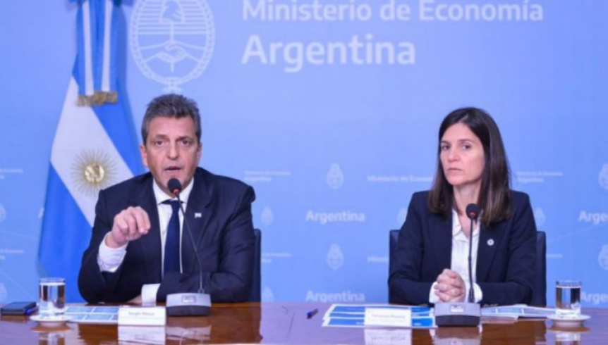Ampliar El Gobierno anunció aumento a jubilados por movilidad y bono mensual hasta fin de año