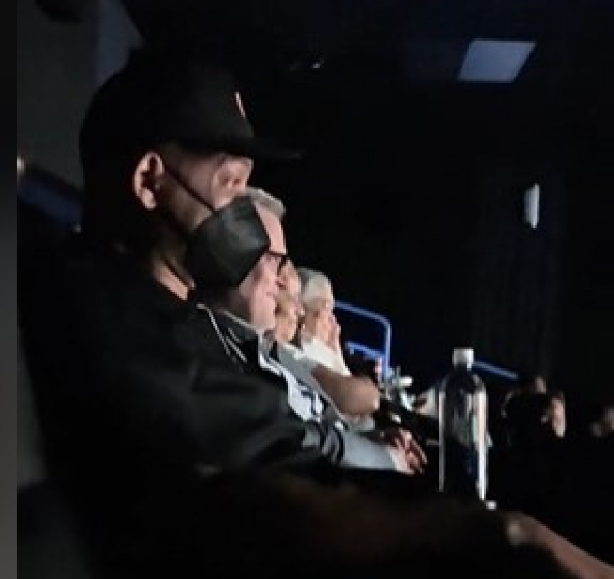 Ampliar En el estreno de Bad Boys, Will Smith sorprendió a los fans durante la proyección de su nueva película