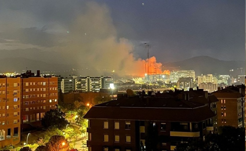 Ampliar España en llamas: ola de incendios forestales arrasa miles de hectáreas en agosto