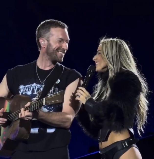 Chris Martin y Tini brillaron en Tecnpolis con We Pray