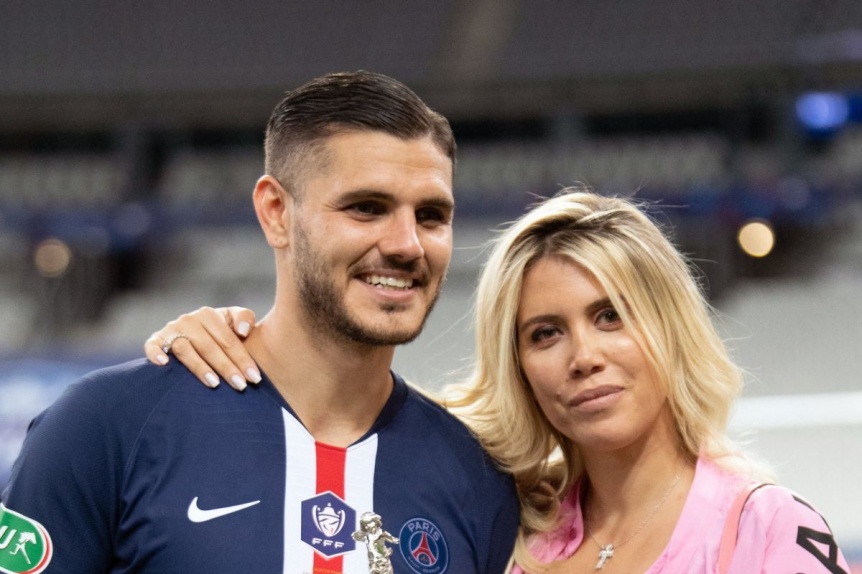 Ampliar Mauro Icardi se reencontró con sus hijas